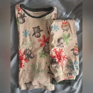 Burt's Bees Kids Pajama Set - Cream with Festive Penguin Design 5T